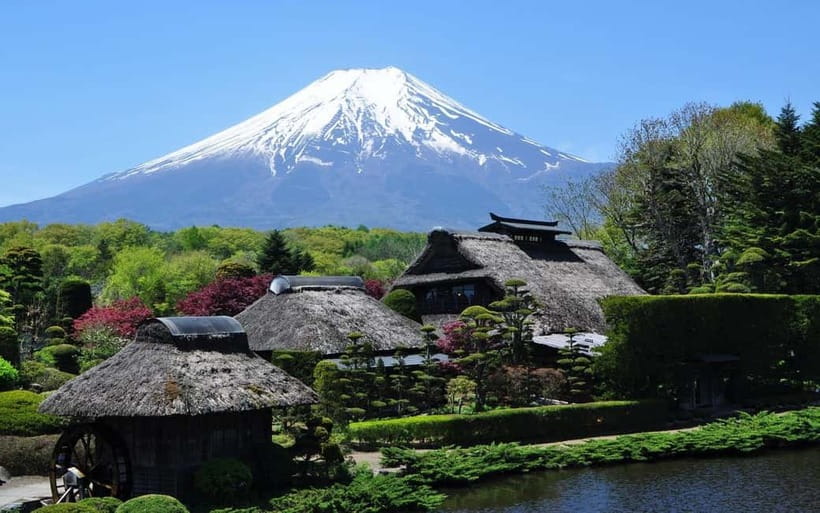 Halfway Up Mt,Fuji, Oshino Hakkai, Kawaguchiko from Tokyo - Guides, languages, and the group experience