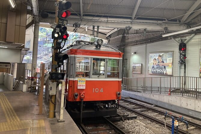 Hike Hakone Hachiri - Five hours on the old Tokaido Foot Highway