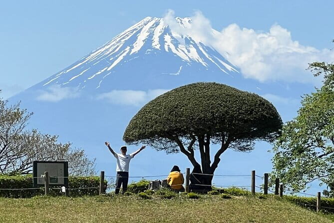Hike Hakone Hachiri - Ending in Mishima beside the Genbegawa waterway