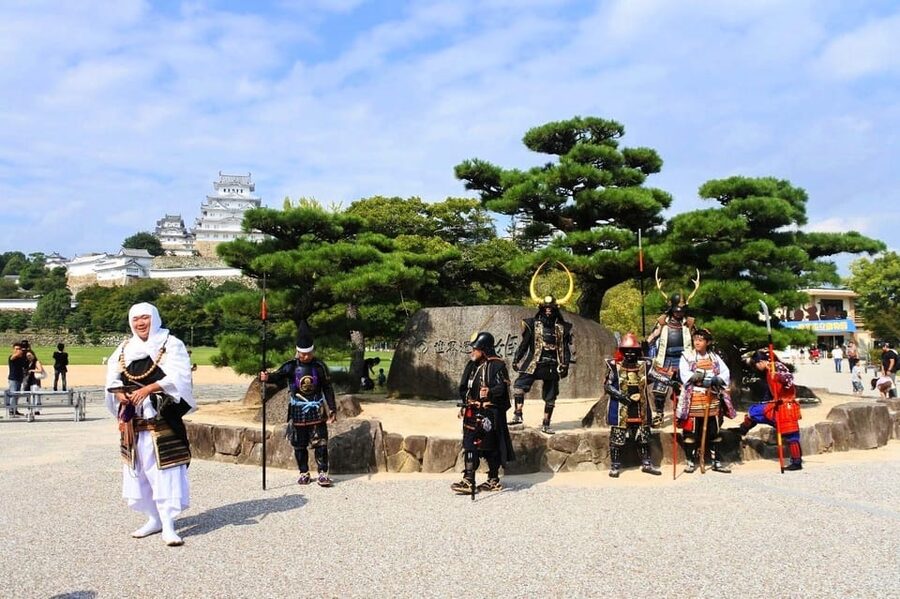 Himeji: Express Guided Tour of Himeji Castle in 90 Minutes - Who will enjoy this express tour?