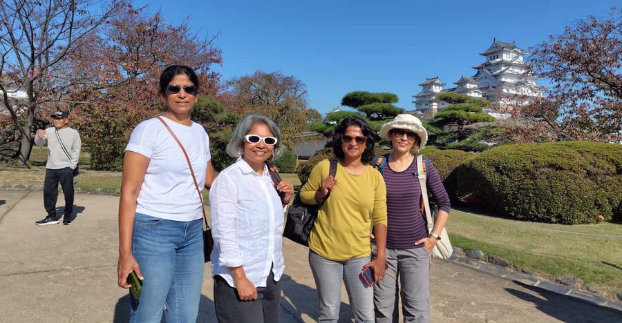 Himeji: Express Guided Tour of Himeji Castle in 90 Minutes - Meeting at the Himeji Castle ticket service