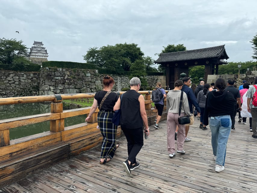 Himeji: Himeji Castle Guided Tour – UNESCO Heritage - The castle’s small details and old stories