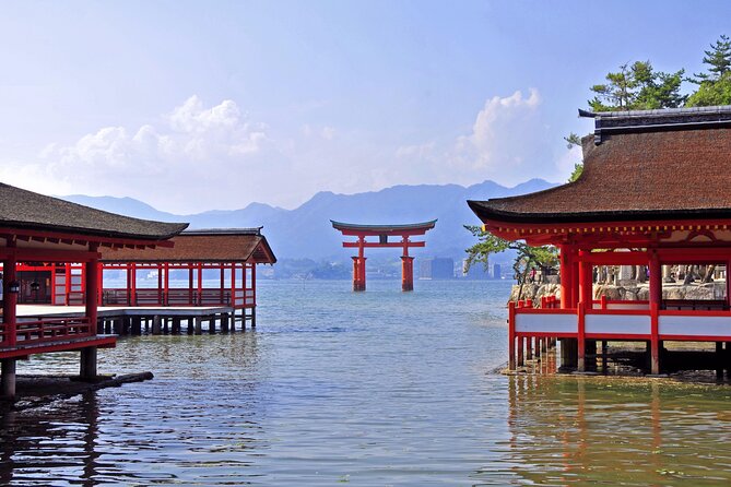 Hiroshima and Miyajima 1 Day Bus Tour - Hiroshima Peace Memorial Park, a place for quiet attention