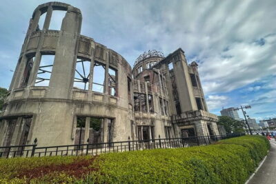 Hiroshima and Miyajima Day Trip with Itsukushima Shrine & Ferry