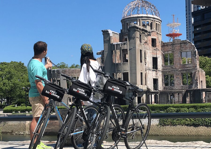 Hiroshima: Best of Hiroshima Guided Bike Tour - Hiroshima Castle and the samurai-era setting