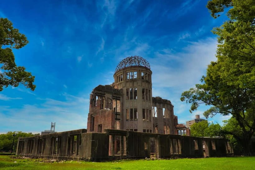 Hiroshima Historical Walking Tour - Why A-Bomb was Dropped - Gokoku Shrine and Hiroshima Castle: Hiroshima before August 6