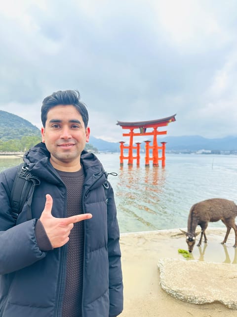 Hiroshima: History and Hidden Gems Tour - Shukkeien Garden, a quiet change of pace