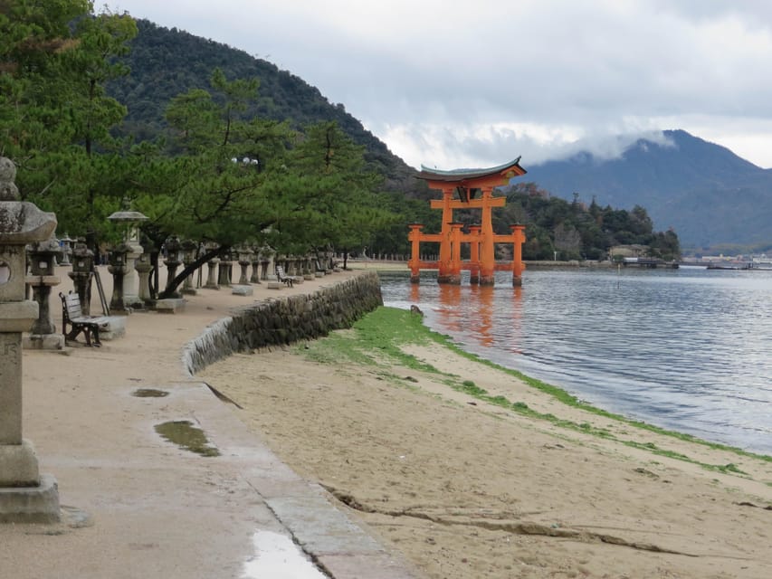 Hiroshima: History and Hidden Gems Tour - How much walking and time should you expect?