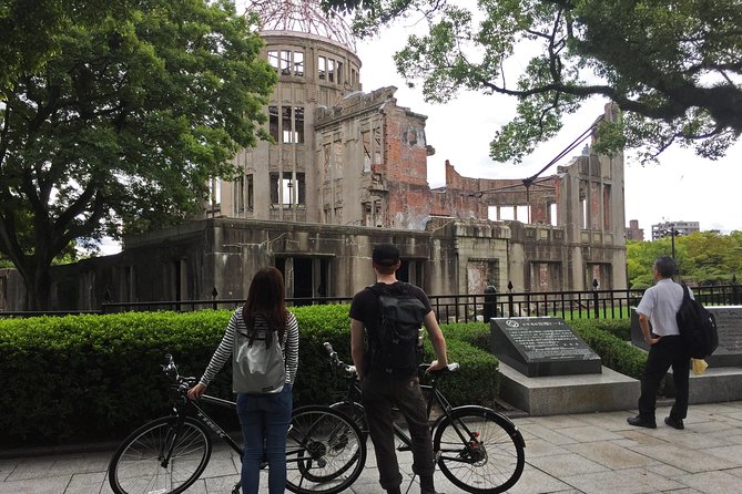 Hiroshima in a Nutshell: Morning Bike Adventure - Hiroshima Castle: gardens, photographs, and a different side of the city