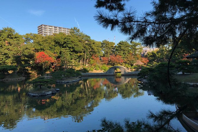 Hiroshima in a Nutshell: Morning Bike Adventure - The guides make the difference