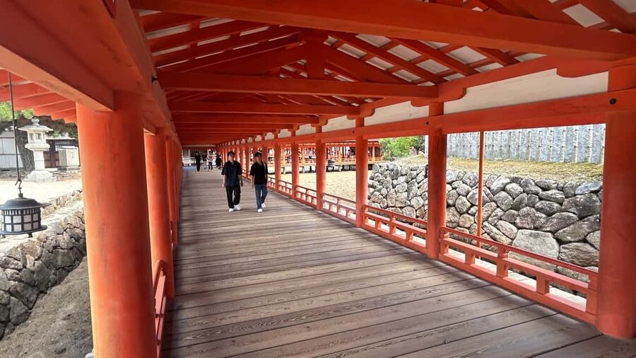 Hiroshima & Miyajima 6.5h Guided Tour – Dome, Park & Shrine - Why this Hiroshima and Miyajima pairing works