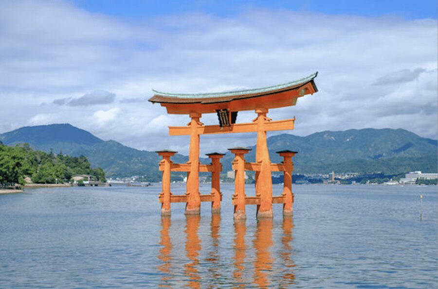 Hiroshima/Miyajima Private Custom Tour with Local Guide - Lunch with Hiroshima flavor
