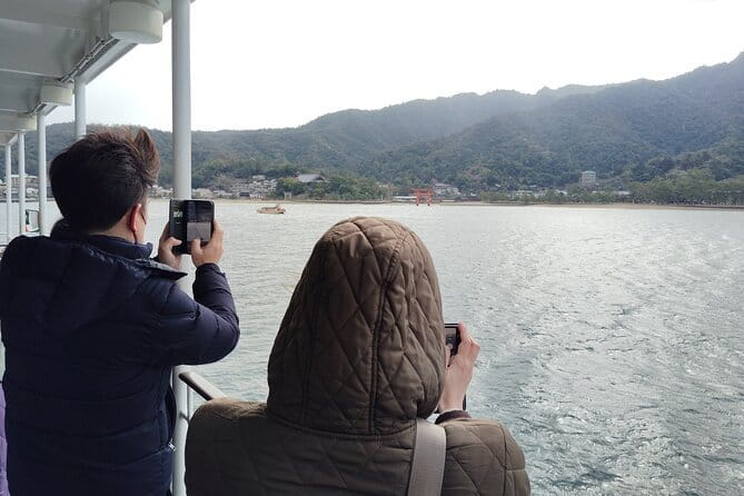 Hiroshima & Miyajima: Private Full-Day Tour with a Local Guide - Quiet paths, Daishoin Temple, and a better island pace
