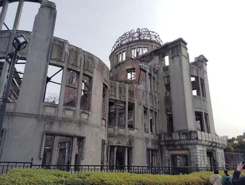 Hiroshima: Tour of Atomic Bomb Dome & Peace Memorial Museum - Spending two and a half hours inside the Peace Memorial Museum