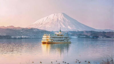 Hokkaido Seasonal: Lake Toya & Noboribetsu Jigokudani Valley