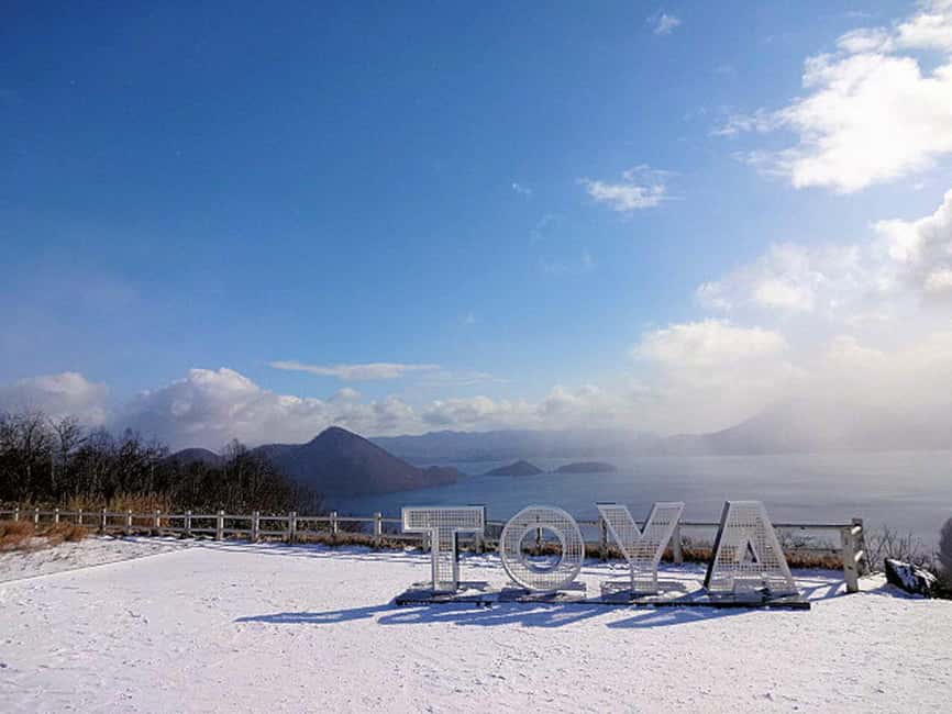 Hokkaido Tour:Sapporo to Noboribetsu, Lake Toya,Ice Festival - Silo Observatory and the first look at Lake Toya