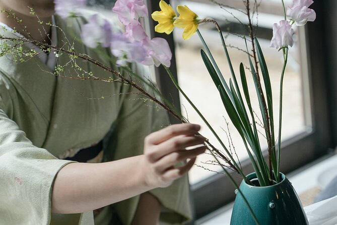 Ikebana Traditional Japanese Art of Flower Arranging - What the Kyoto ikebana class is really about