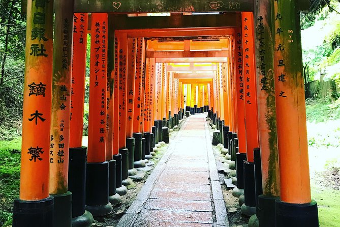 Inside of Fushimi Inari - exploring and lunch with locals - A look at Fushimi’s gate-making tradition