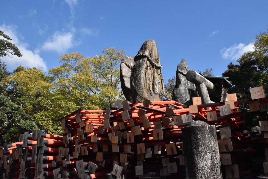 Inside of Fushimi Inari - exploring and lunch with locals - Soba noodles and inari sushi at a local restaurant