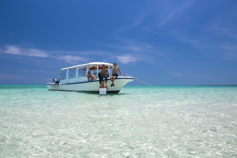 Ishigaki Island: Boat Snorkeling Tour at Phantom Island - A tide-made stop in the middle of the sea