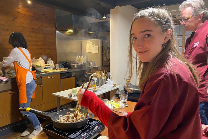 Izakaya Style Cooking Class - How much personal help you can expect