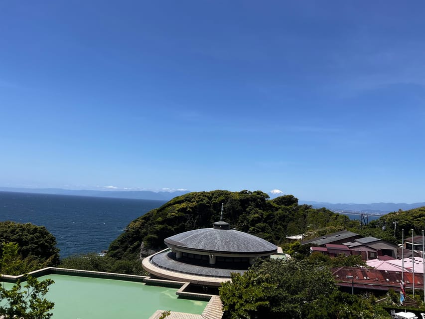 Kamakura and Enoshima: Private Guided Day Tour with Vehicle - Hokokuji Bamboo Forest and tea