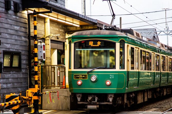 Kamakura Walking Tour - The City of Shogun - Komachi Street, snacks and a busy change of pace