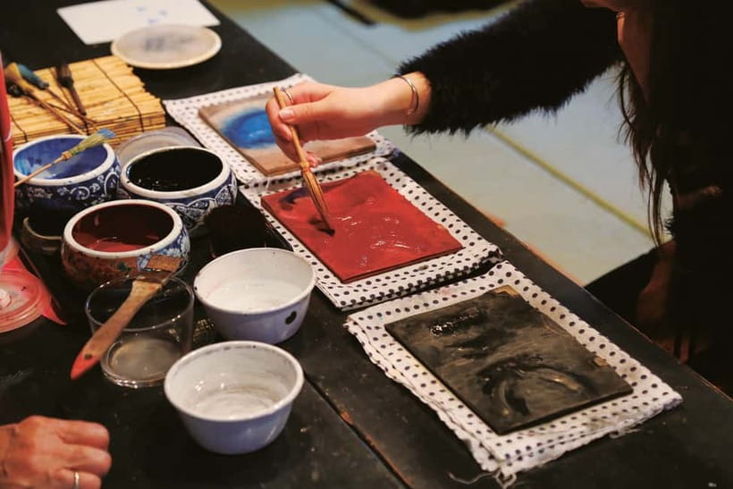 Kamigata Ukiyoe Museum:Ukiyo-e Woodblock Printing Experience - Choosing between beginner, intermediate, and advanced