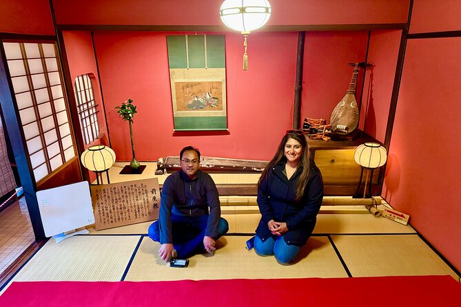 Kanazawa Full Day Private Tour to Top Highlights with Local Guide - Kenrokuen Garden provides the grand finish