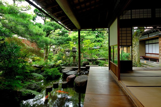 Kanazawa Full Day Tour (Private Guide) - Custom plans, local food, and craft stops