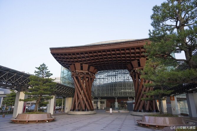 Kanazawa Half Day E-bike Tour - Why an e-bike works so well in Kanazawa