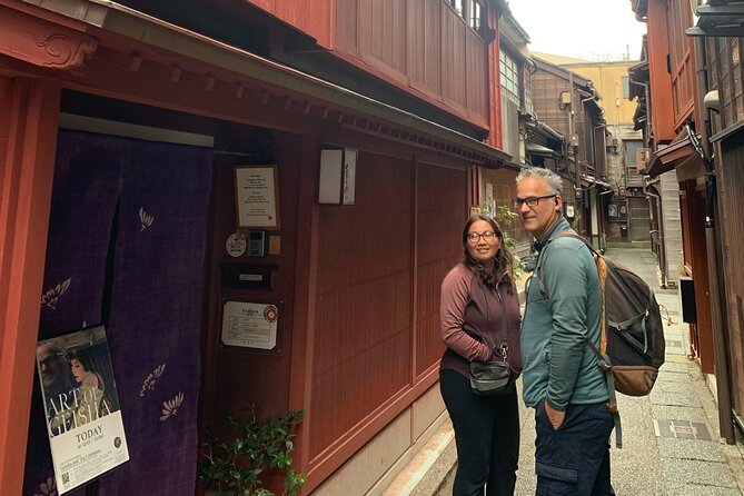 Kanazawa Half Day E-bike Tour - Kazuemachi and Higashi Chaya: Kanazawa’s old wooden streets