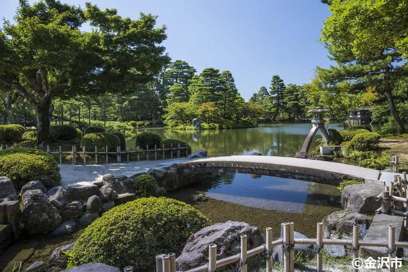 Kanazawa Half Day E-bike Tour - What the guides add to the ride