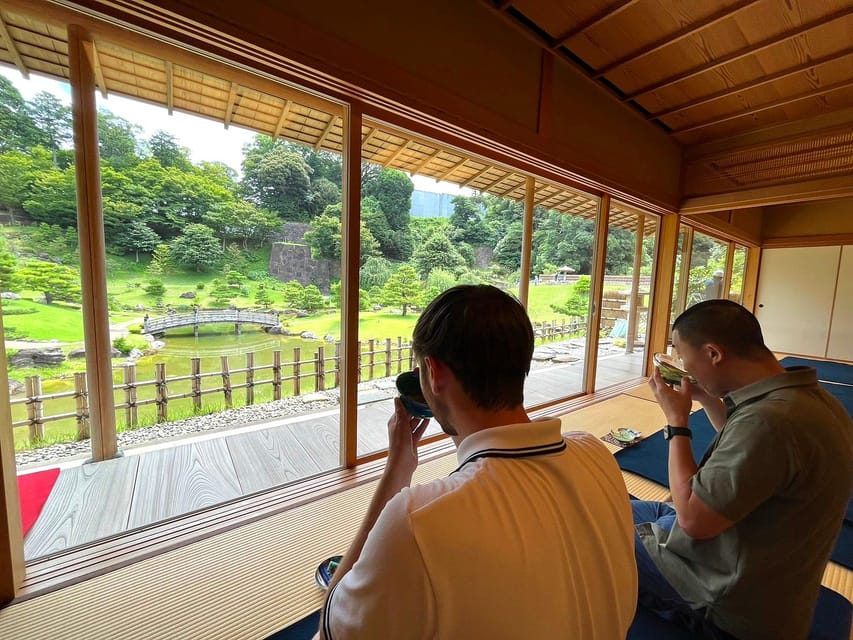 Kanazawa: Samurai, Matcha, Gardens and Geisha Full-Day Tour - Walking from the station to Nagamachi
