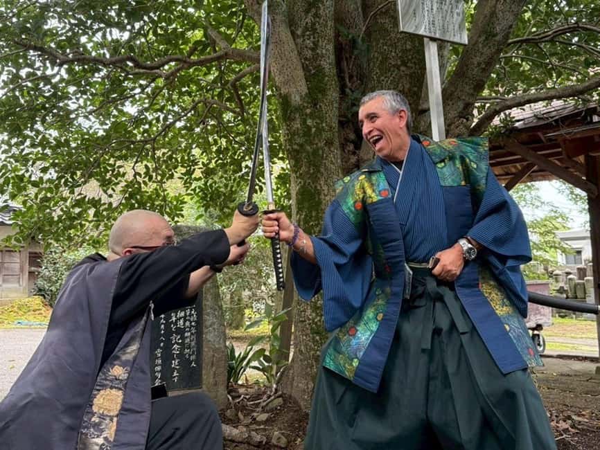 Kanazawa: Samurai Swordsmanship Lesson at a rented temple - Rainy-day value and seasonal planning