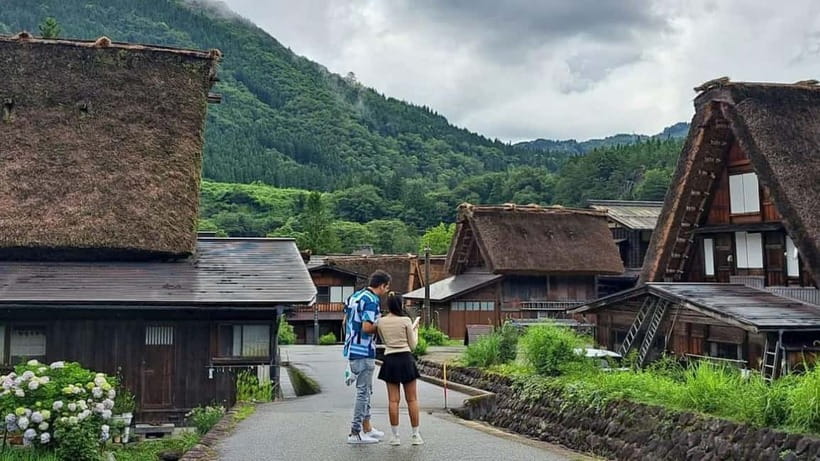 Kanazawa/Takayama: Shirakawago & Takayama Private Day Tour - The value of flexibility