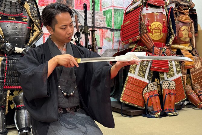 Katana Shopping with Professional Guidance in Kyoto - What the one-hour format really means