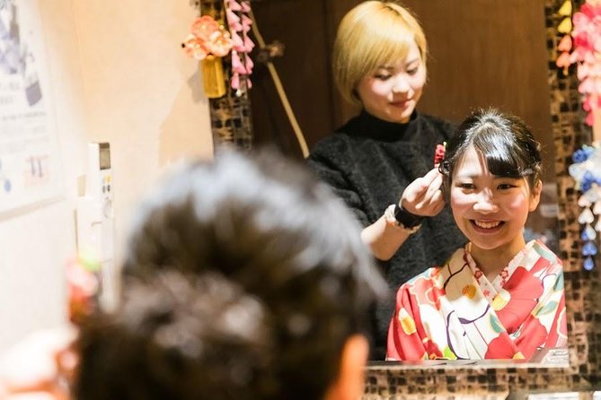 Kimono and Yukata Experience in Kyoto - Service, languages, and group size