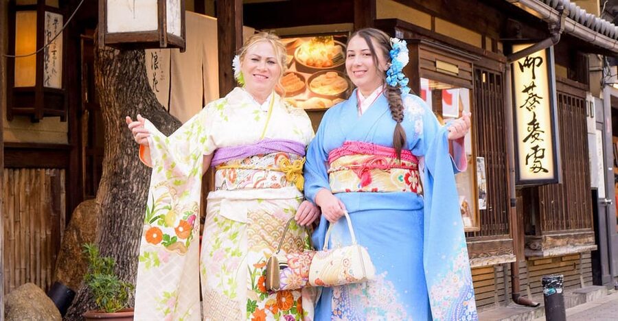 Kimono photoshoot-Includes 100 photo data - Who will get the most from this experience