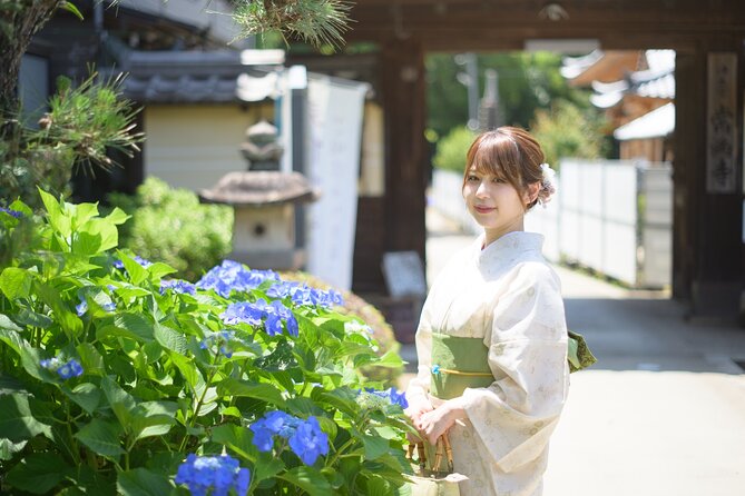Kimono Rental and Tea Ceremony Experience in Inuyama - Getting dressed at Inuyama Komachi