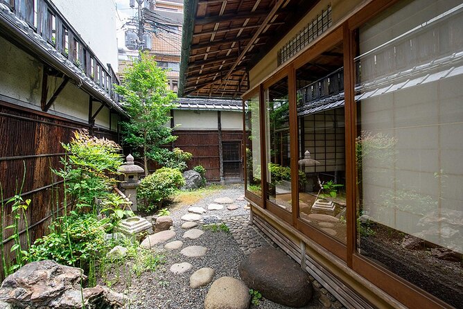 Kimono Tea Ceremony at Kyoto Maikoya, NISHIKI - Why the kimono and tea ceremony work well together