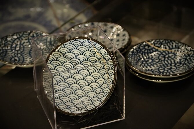 Kintsugi Experience: Art of Golden Joinery in Tokyo - Taking your plate home