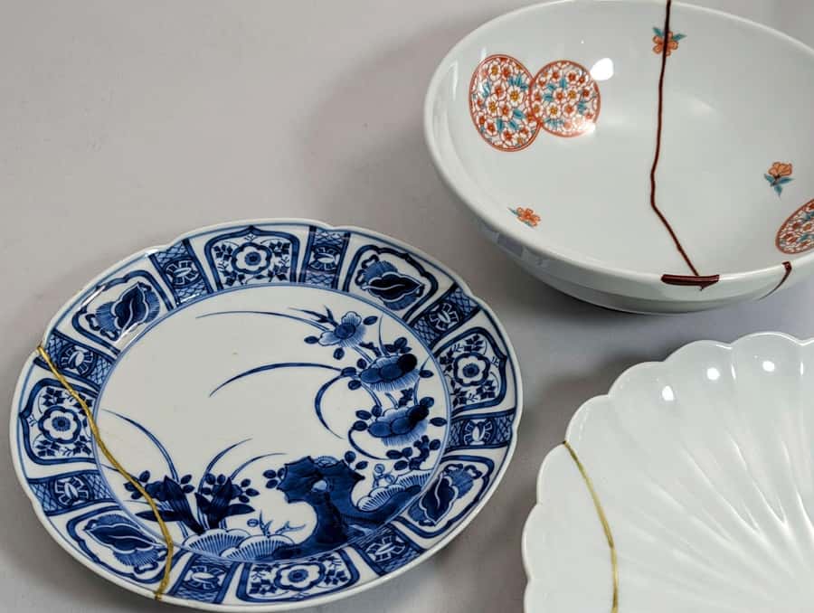 Kintsugi Experience with Arita Ware in Tokyo (English Guide) - Inside Nihonbashi Mutoh Main Store