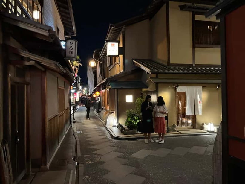 Kioto: Gion Tour, recorrido a pie (Español/Castellano) - What the Spanish guide adds