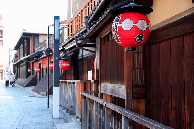 Kiyomizu Temple and Backstreets of Gion, Half Day Group Tour - Kiyomizu-dera and the famous wooden stage