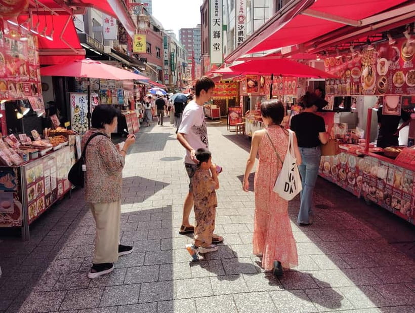 Kobe: Kobe City Highlights Guided Tour - Shrine, Port, Tower - Nankinmachi, Kobe’s lively Chinatown