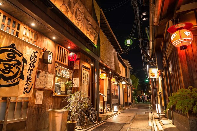 Kyoto 5-Star Geisha Night Walk: Small-Group Authentic Experience - Hanamikoji Street and the working world of geisha