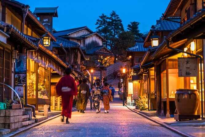 Kyoto 5-Star Geisha Night Walk: Small-Group Authentic Experience - Pontocho, the evening finish, and restaurant advice