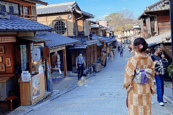 Kyoto 6h Private Tour Fushimi Inari, Kiyomizu, Gion & Hidden Gems - Sannenzaka and Ninenzaka slow the pace