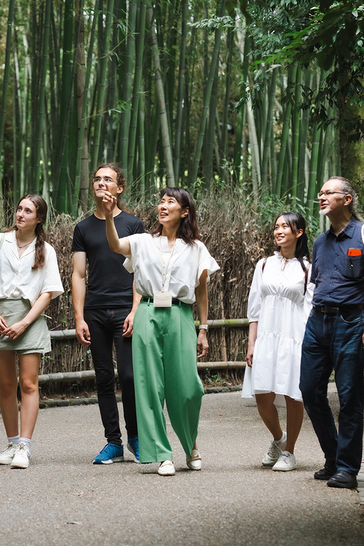 Kyoto: Arashiyama Walking Tour with Local Guide - Walking to Togetsu-kyo Bridge